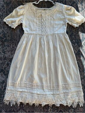 Gorgeous heirloom silk and lace ivory dress girls 7-8
